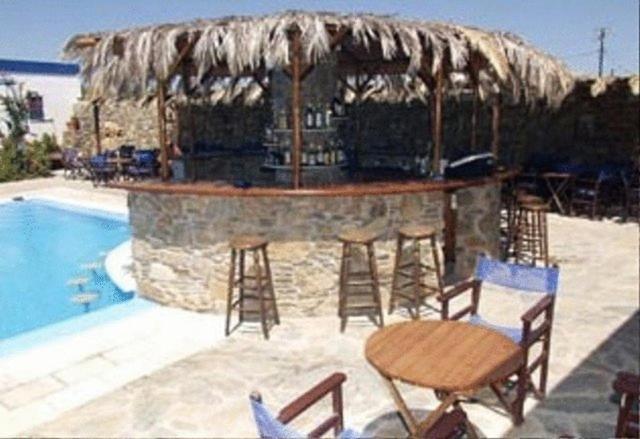Amfitrion Hotel Vári Extérieur photo