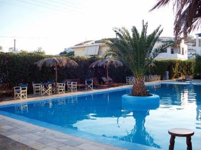 Amfitrion Hotel Vári Extérieur photo