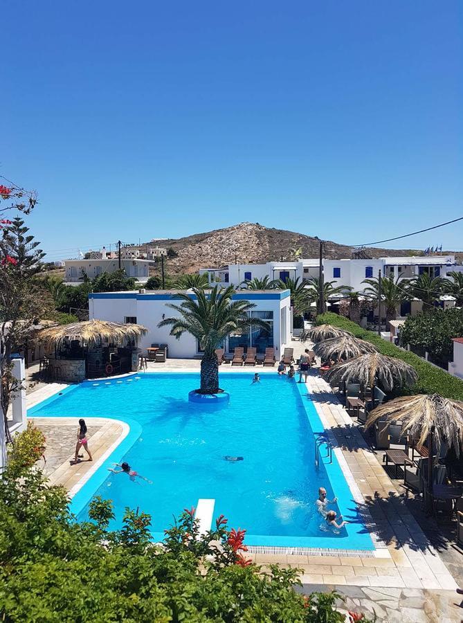 Amfitrion Hotel Vári Extérieur photo